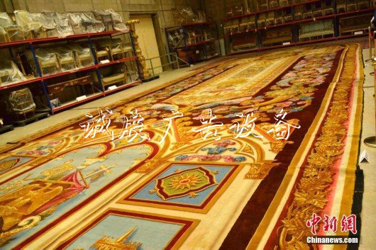 巴黎圣母院大火后學(xué)校宣傳欄幸存頂級(jí)文物展出