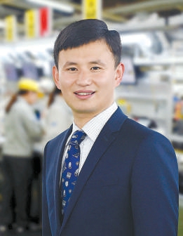 國慶特稿|全國人大代燈箱表寄語新中國70周年華誕