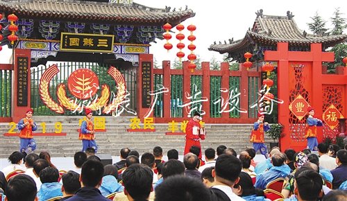 【大美中國(guó)】廣告燈箱多少錢一個(gè)金秋時(shí)節(jié)慶豐收