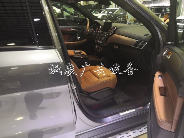 2019款奔馳GLS45太陽能垃圾桶0忠厚傳統(tǒng)實(shí)拍感受
