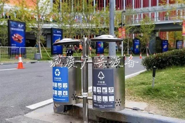 近四千個(gè)“推廣員”上廣告垃圾箱崗 “四葉草”要向世界推