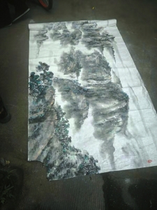價(jià)值70萬元國(guó)畫快遞中垃圾收集亭受損 快遞公司：只能賠300元