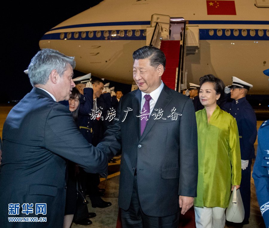 習近平抵達巴西利亞出滾動式燈箱席金磚國家領導人第十一