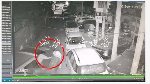 忍住 別笑！鄭州男子伙廣告燈箱多少錢一個同小舅子一連偷了14個垃圾桶