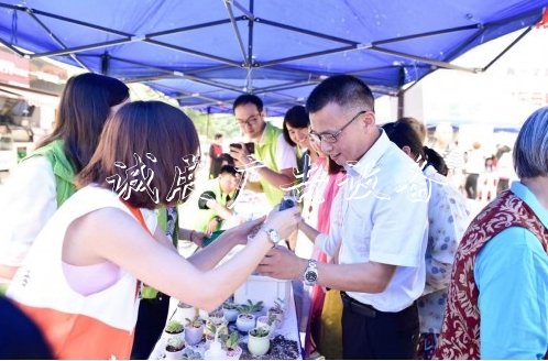 “垃圾分類行 綠色滿唯垃圾箱亭” 唯亭街道垃圾分類宣