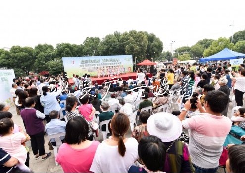 “垃圾分類行 綠色滿唯垃圾箱亭” 唯亭街道垃圾分類宣