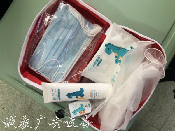 校門(mén)怎么進(jìn)，飯?jiān)趺闯蕴?yáng)能垃圾桶，課怎么上？下周一“神