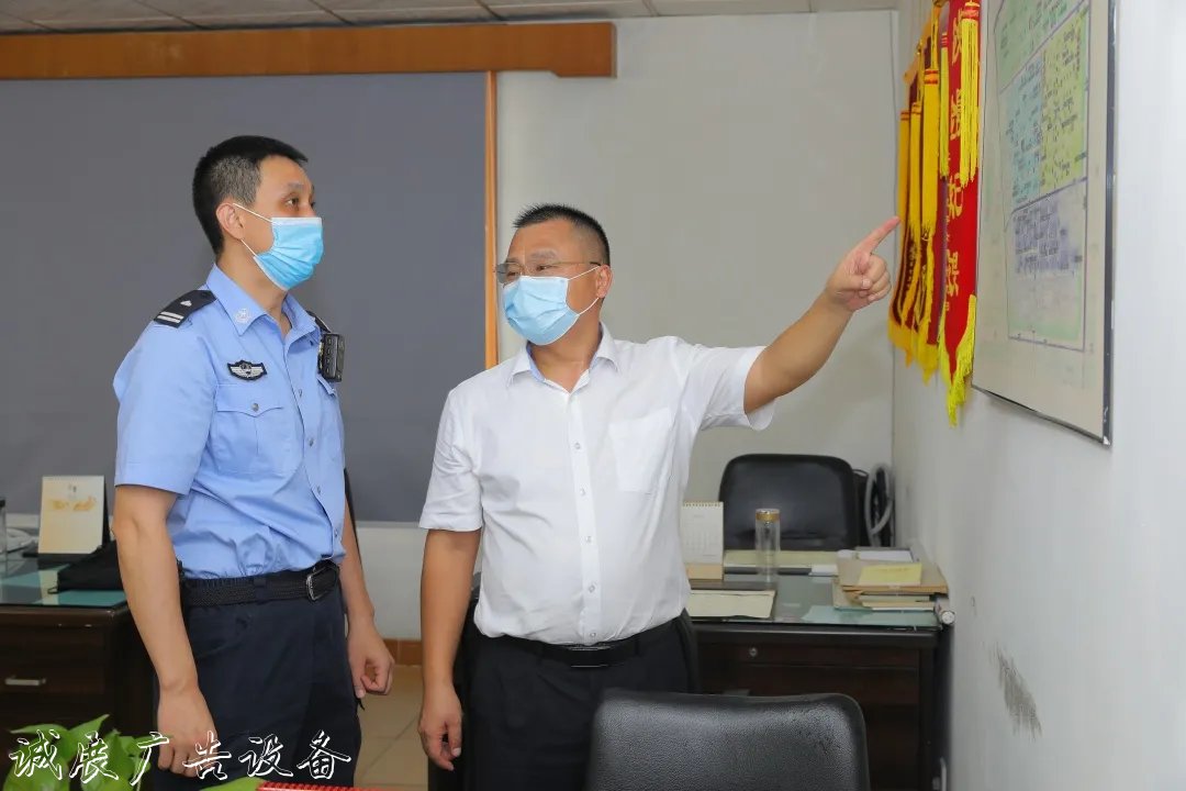 八卦嶺派出所：探索公指路牌安勤務(wù)新模式，推進(jìn)社區(qū)