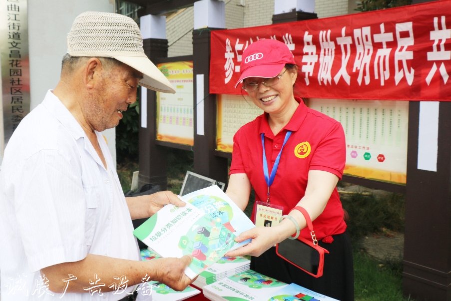 垃圾分類如何更上一廣告燈箱層樓？ 答案都在這里了