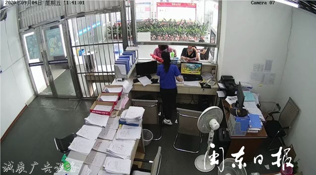 擾民的7米燈箱廣宣傳欄廠家告，終于拆了！