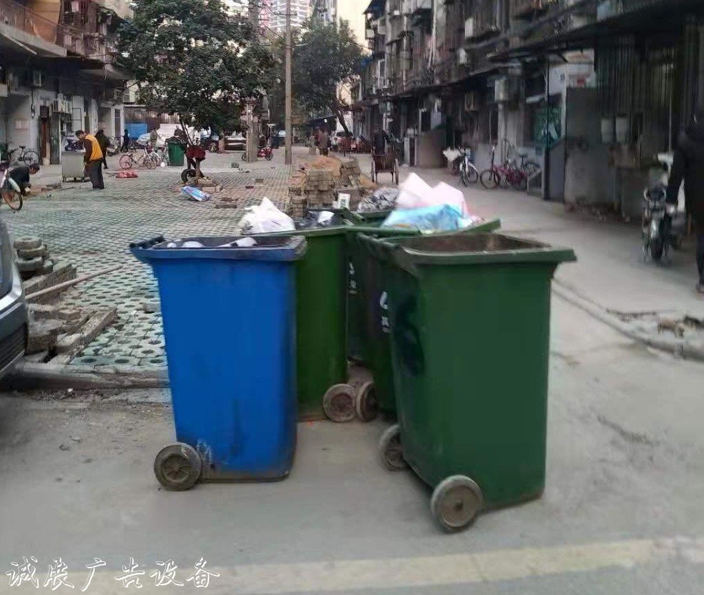 69個垃圾桶變成10個垃廣告垃圾箱圾分類投放亭，老舊小區(qū)環(huán)